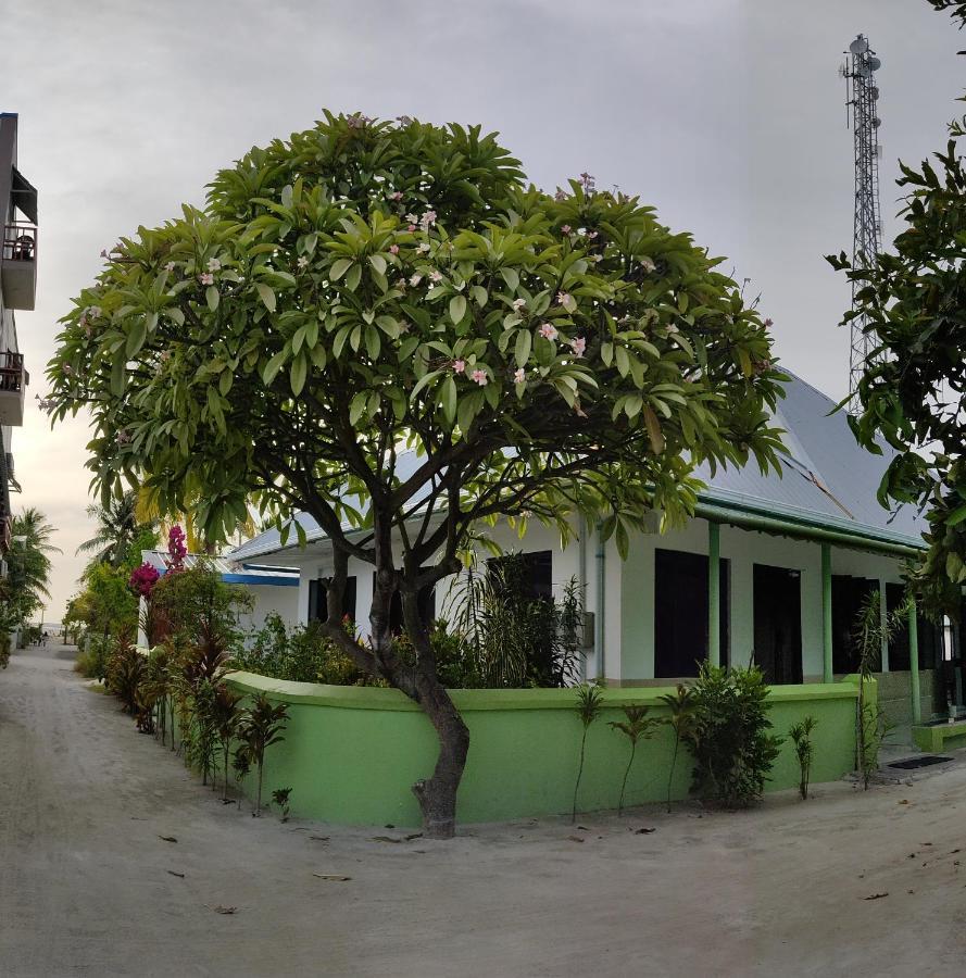 La Isla Tropica Hotel Guraidhoo  Exterior photo