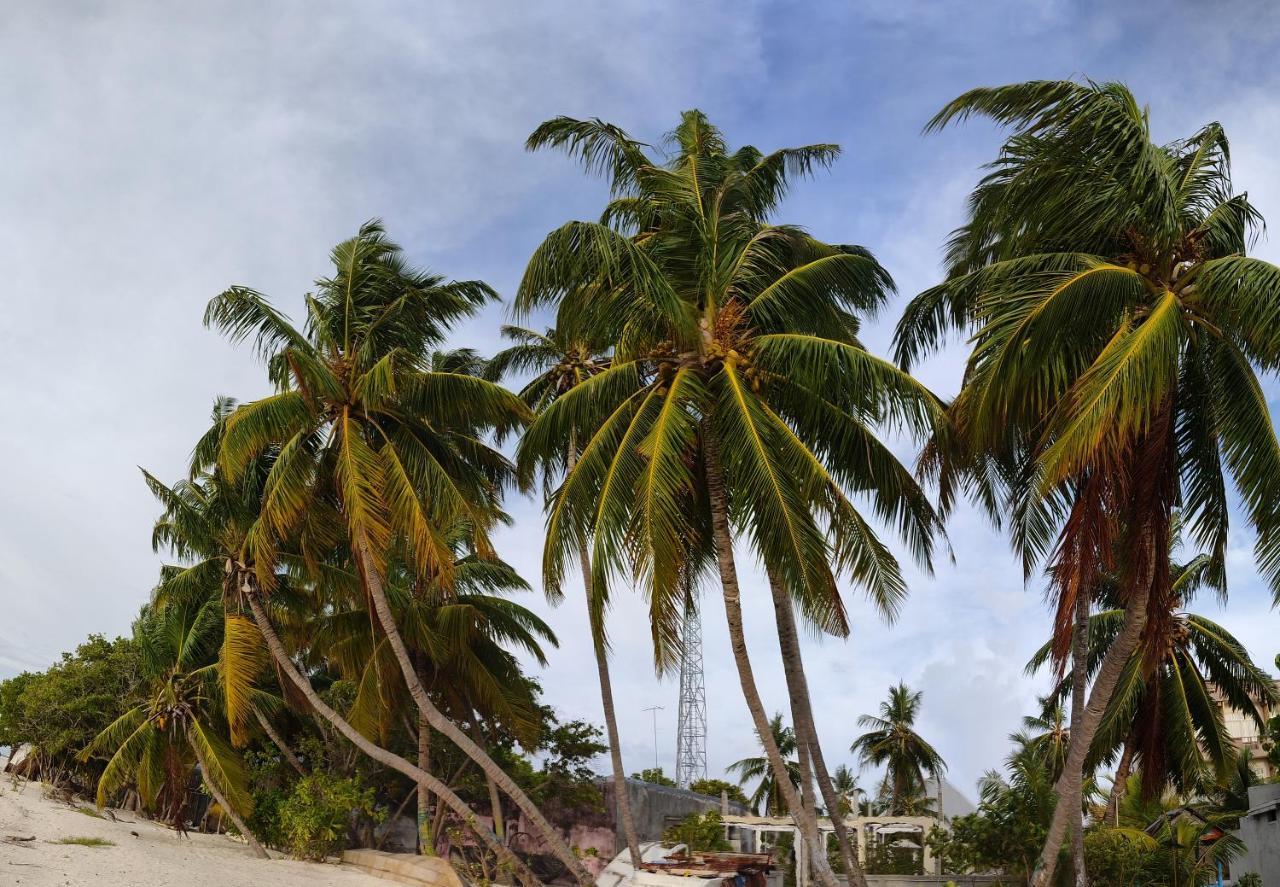 La Isla Tropica Hotel Guraidhoo  Exterior photo