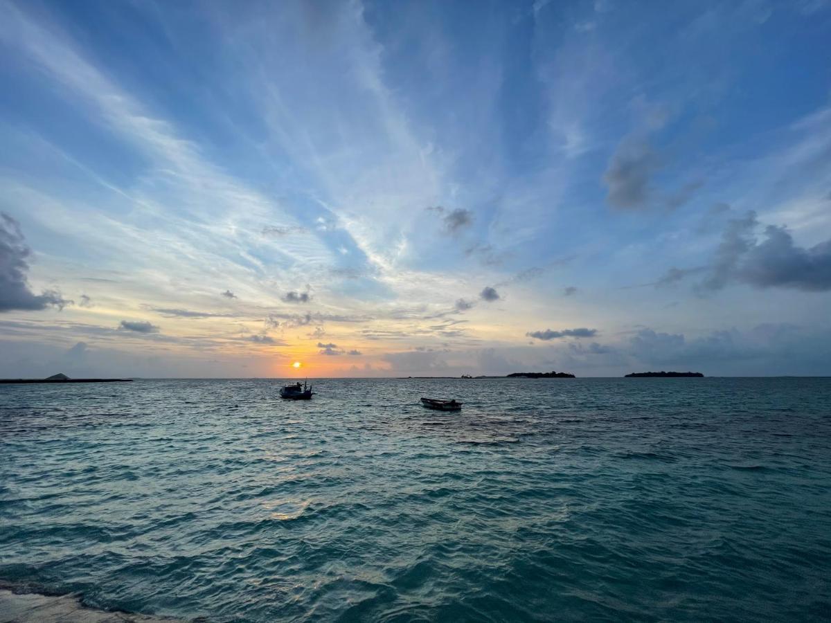 La Isla Tropica Hotel Guraidhoo  Exterior photo