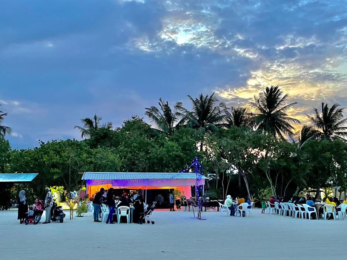 La Isla Tropica Hotel Guraidhoo  Exterior photo