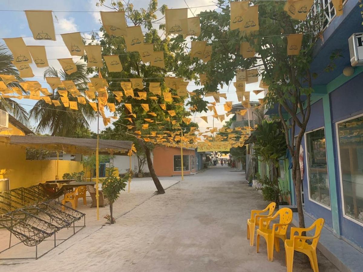 La Isla Tropica Hotel Guraidhoo  Exterior photo