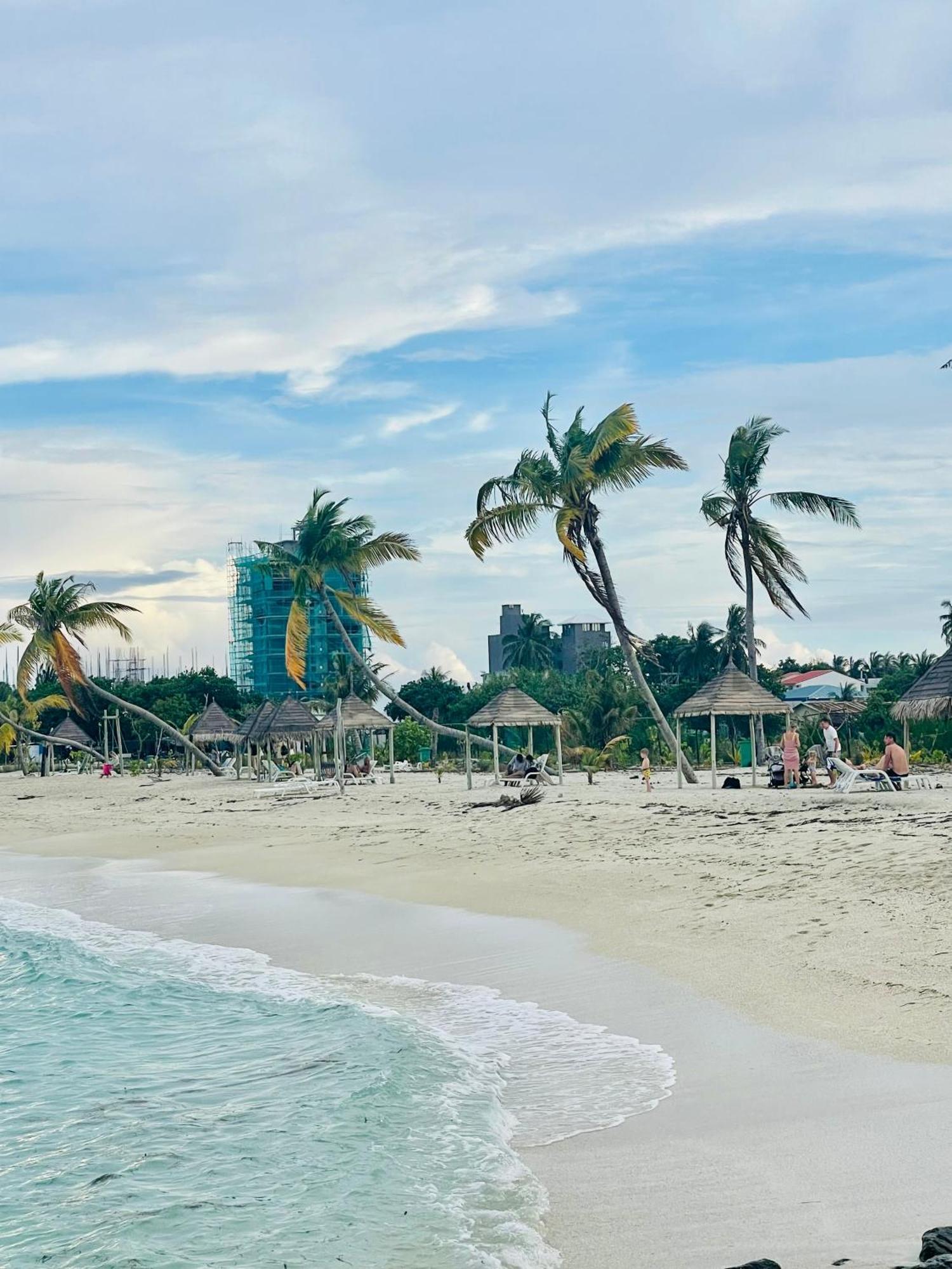 La Isla Tropica Hotel Guraidhoo  Exterior photo